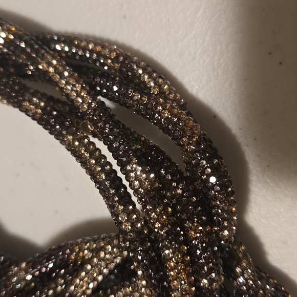 Elegant Gold and Black Twisted Necklace - Picture 2 of 2